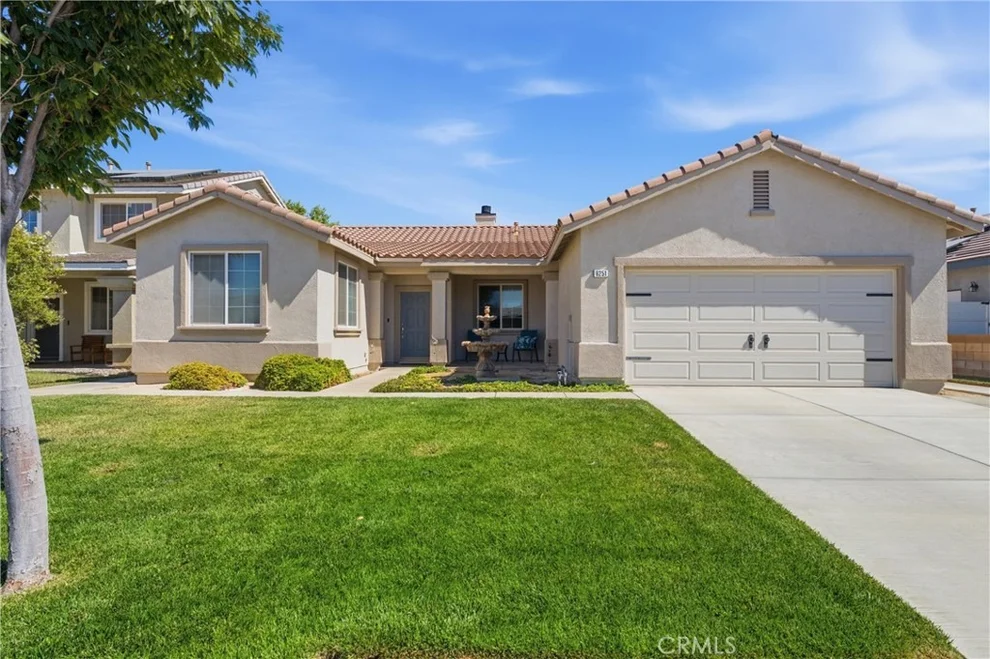 Unit for sale at 6251 W Avenue J9, Lancaster, CA 93536