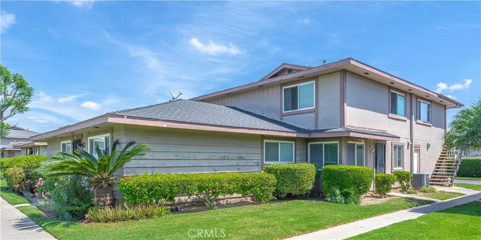 Unit for sale at 1009 S Mantle, Santa Ana, CA 92705