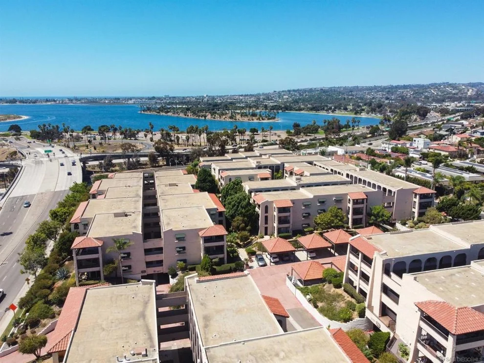 Unit for sale at 2540 Clairemont Dr, San Diego, CA 92117