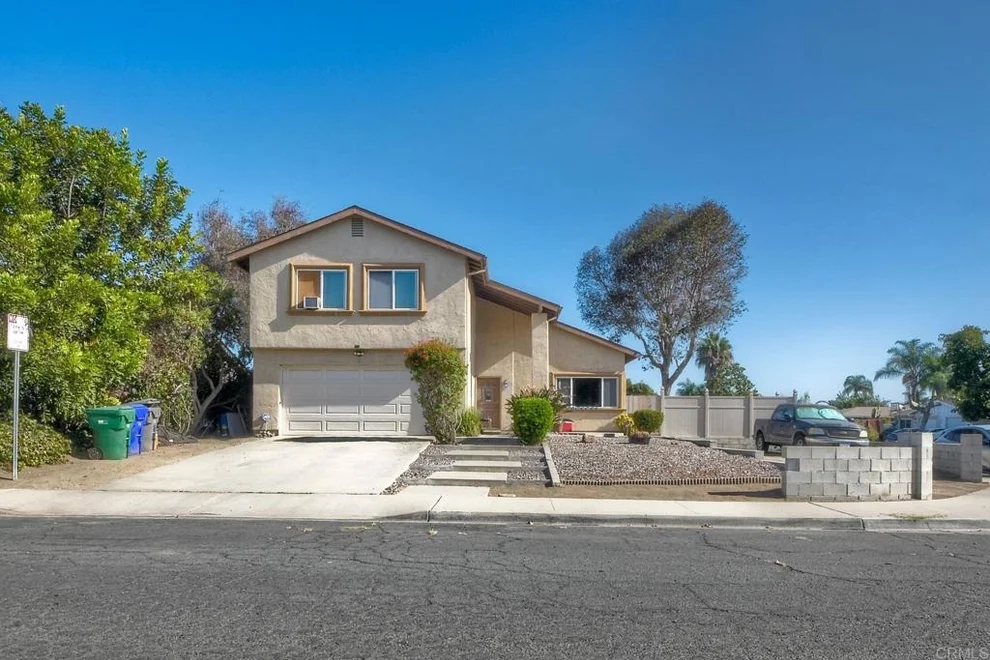 Unit for sale at 4608 Vinyard St, Oceanside, CA 92057