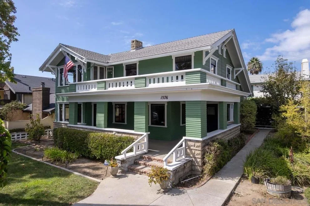 Unit for sale at 1576 78 Diamond St, San Diego, CA 92109
