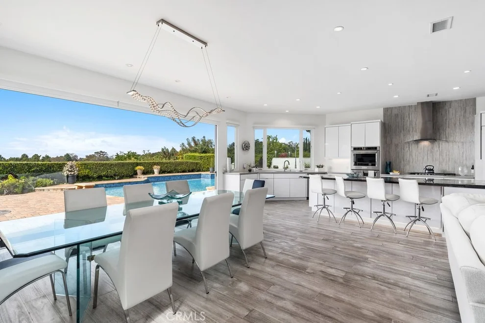 Unit for sale at 18751 Via San Marco, Irvine, CA 92603
