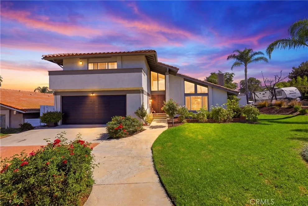 Unit for sale at 2065 W Ontario, Corona, CA 92882