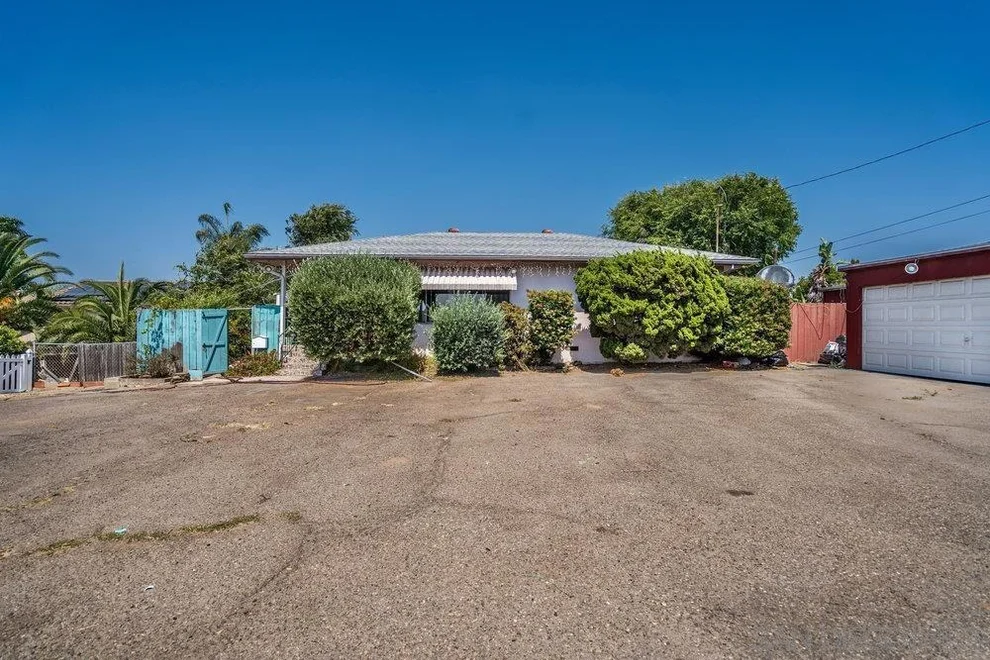 Unit for sale at 1347 49 Fourth Ave, Chula Vista, CA 91911