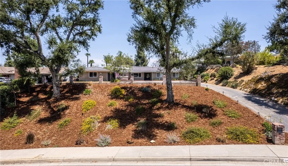 Unit for sale at 645 Los Altos, Redlands, CA 92373