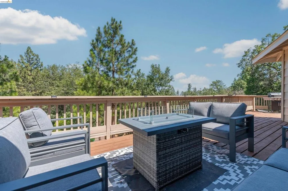 Unit for sale at 23984 Oxbow Ln South, Sonora, CA 95370-0000