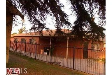 Unit for sale at 155 157 W 110th Street, Los Angeles, CA 90061