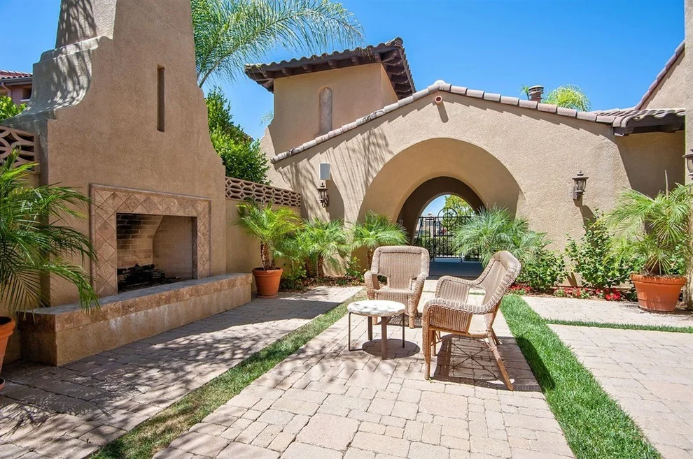 Unit for sale at 315 Bishop Dr, San Marcos, CA 92078