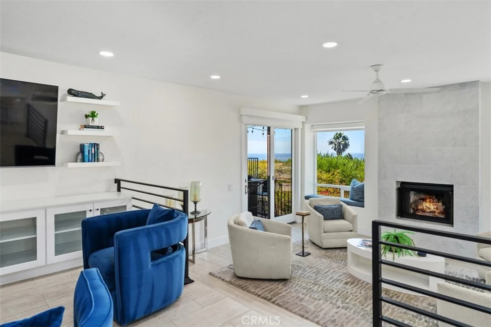 Unit for sale at 132 Avenida Presidio, San Clemente, CA 92672