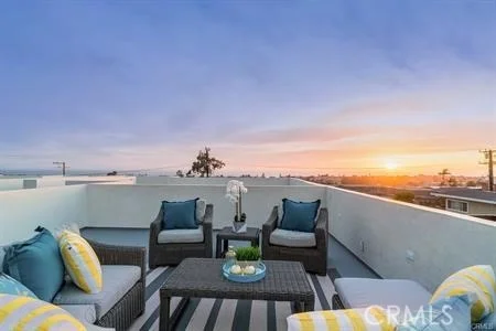 Unit for sale at 1828 Pacific Coast Highway, Hermosa Beach, CA 90254