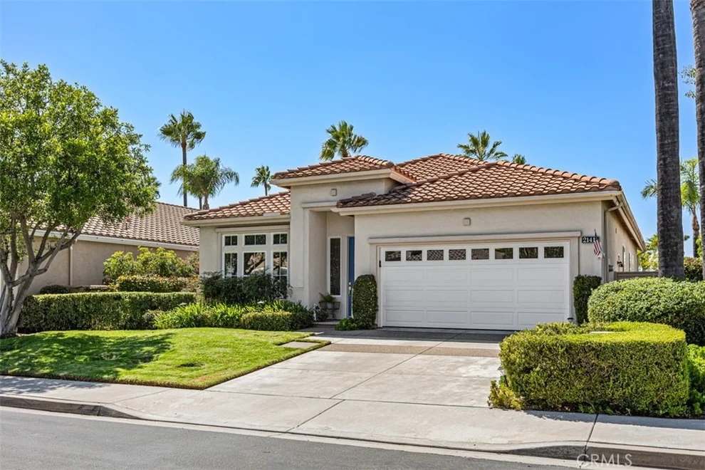 Unit for sale at 21411 Tarraco, Mission Viejo, CA 92692