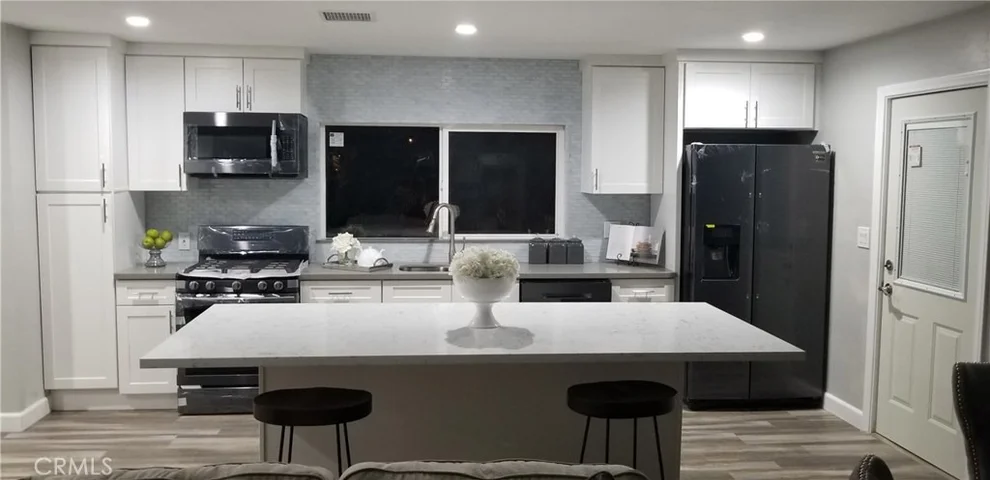 Unit for sale at 10091 Lanett Ave, Whittier, CA 90605