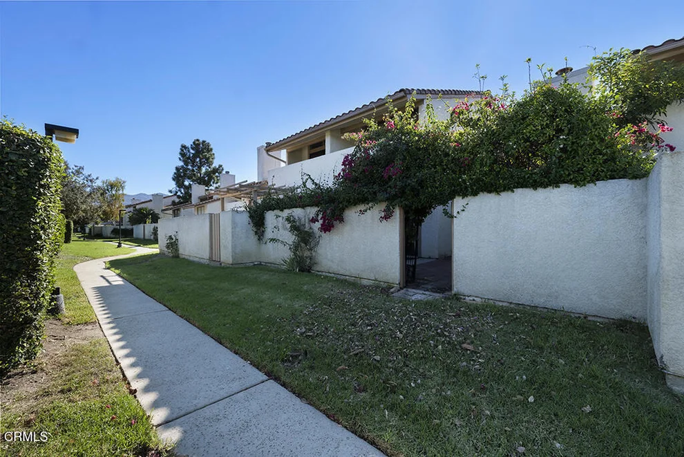 Unit for sale at 292 San Vincente Circle, Thousand Oaks, CA 91320