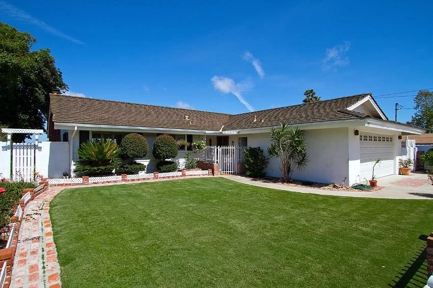 Unit for sale at 5781 Soledad Rd., La Jolla, CA 92037