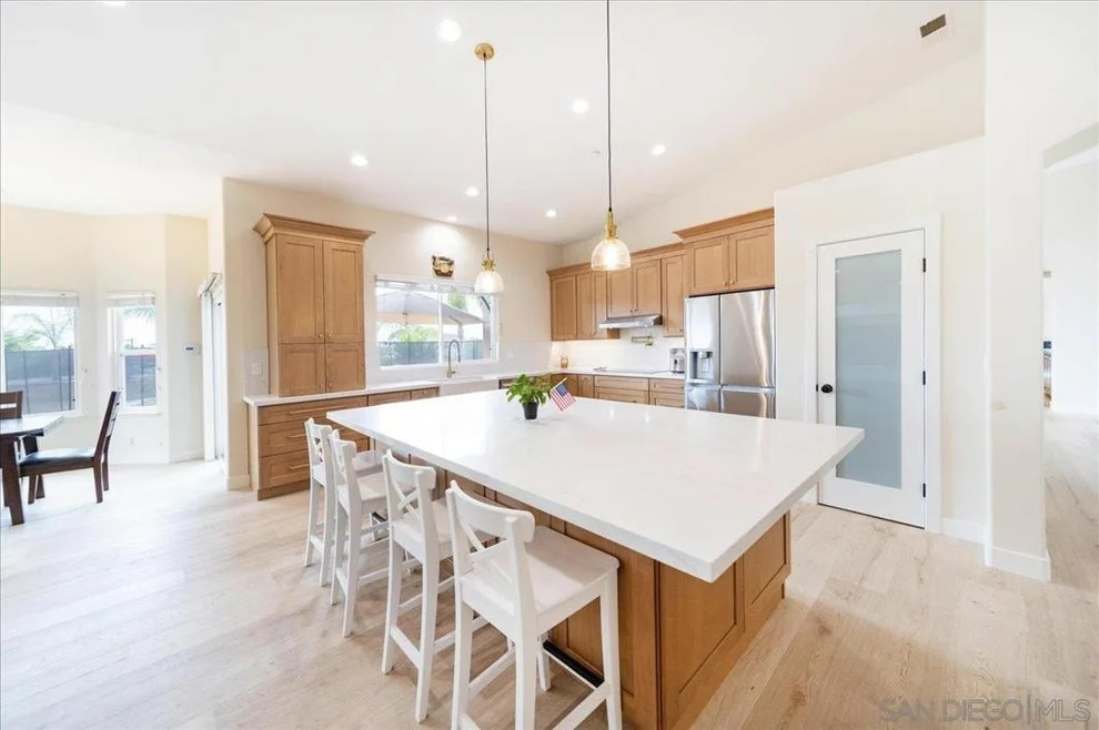 Unit for sale at 31264 North Star, Valley Center, CA 92082