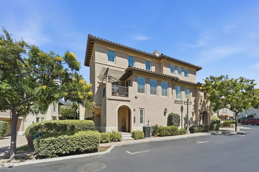 Unit for sale at 2733 Piantino Circle, San Diego, CA 92108