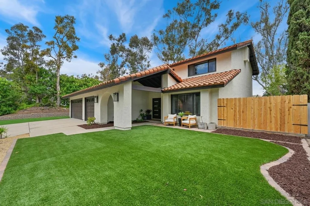 Unit for sale at 1225 Fallbrook, Bonita, CA 91902