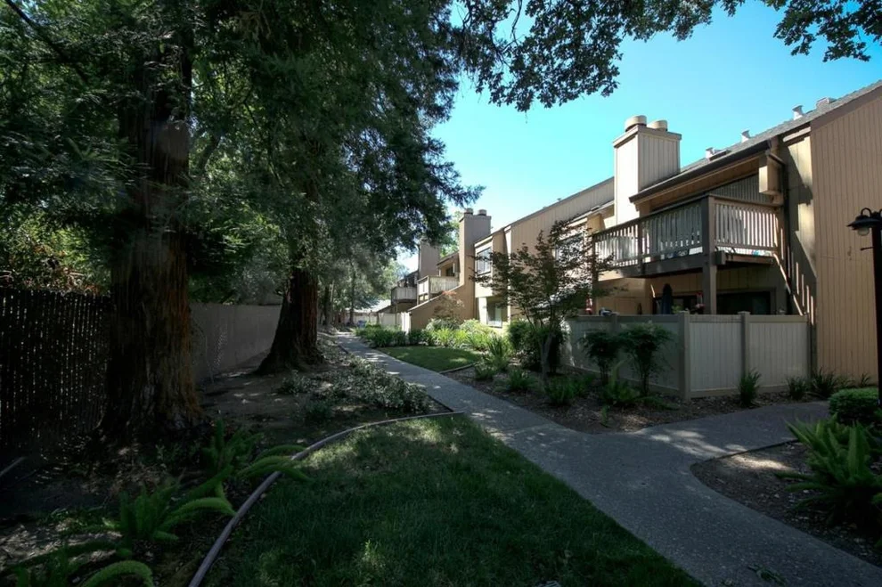 Unit for sale at 546 Woodside Oaks, Sacramento, CA 95825