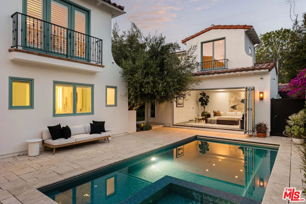Unit for sale at 451 16th Street, Santa Monica, CA 90402