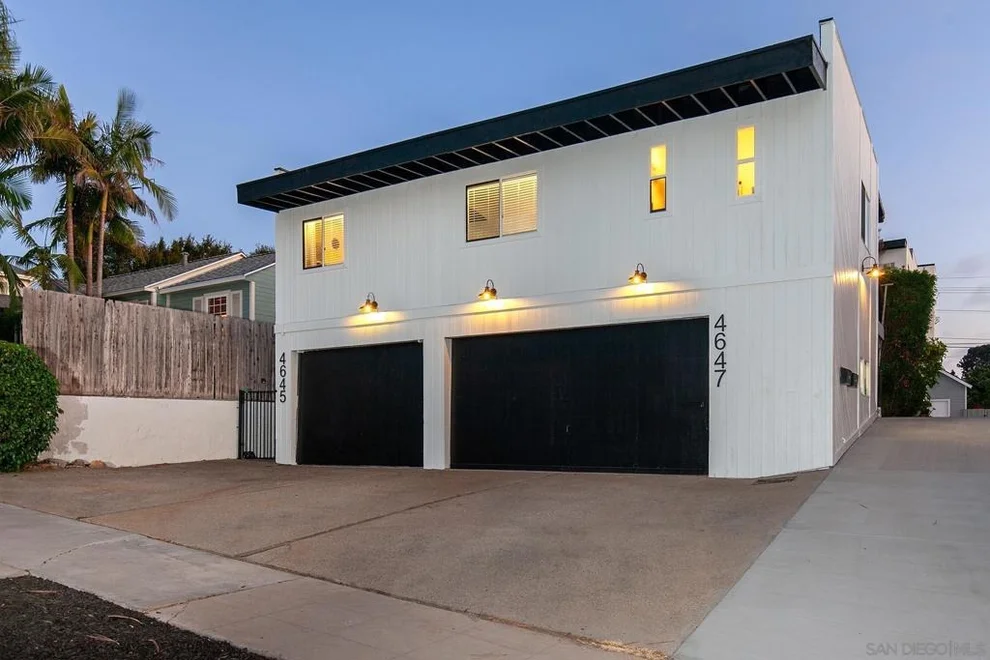 Unit for sale at 4645 47 Saratoga Ave, San Diego, CA 92107