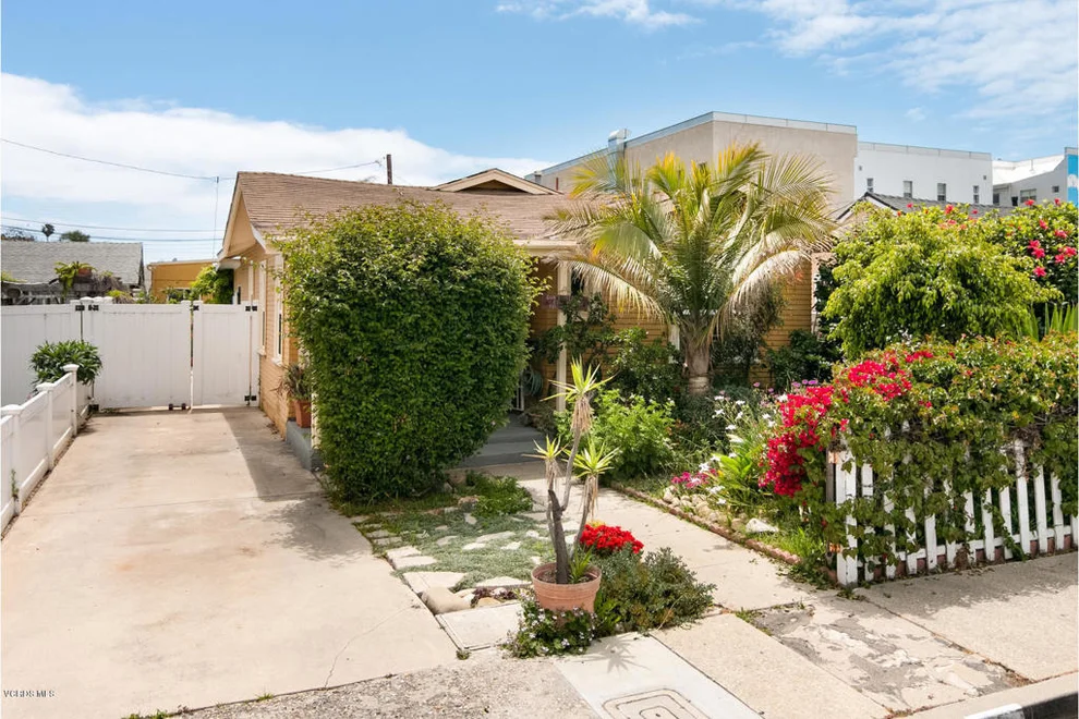 Unit for sale at 52 Vince Street, Ventura, CA 93001