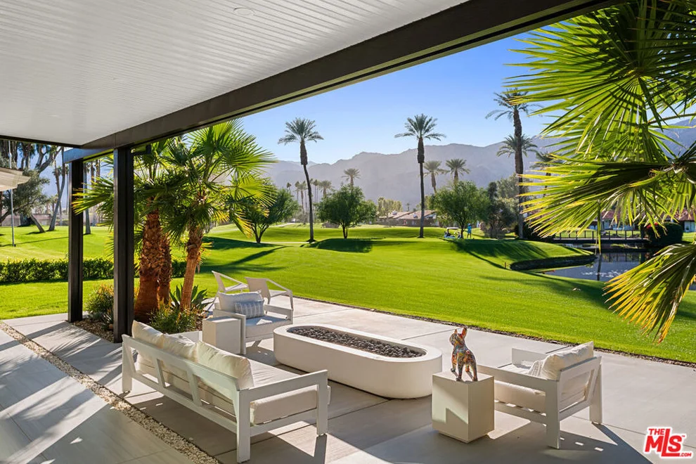 Unit for sale at 49723 Avenida Montero, La Quinta, CA 92253