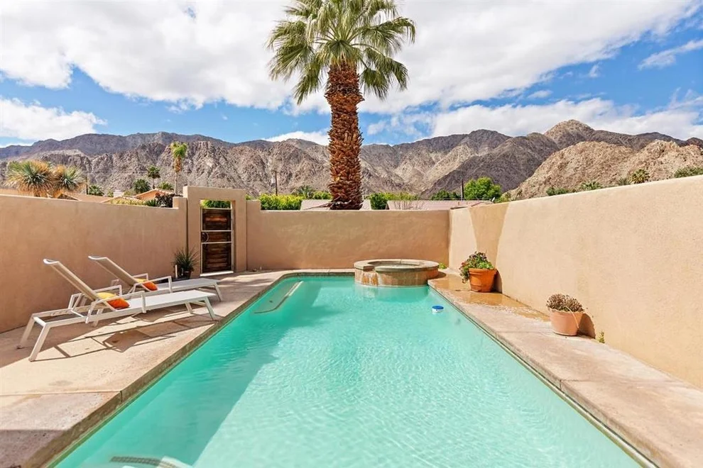 Unit for sale at 51360 Avenida Ramirez, La Quinta, CA 92253