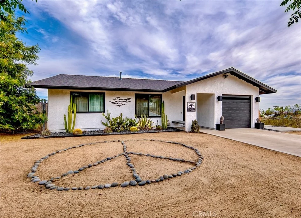 Unit for sale at 61910 Sunburst Circle, Joshua Tree, CA 92252