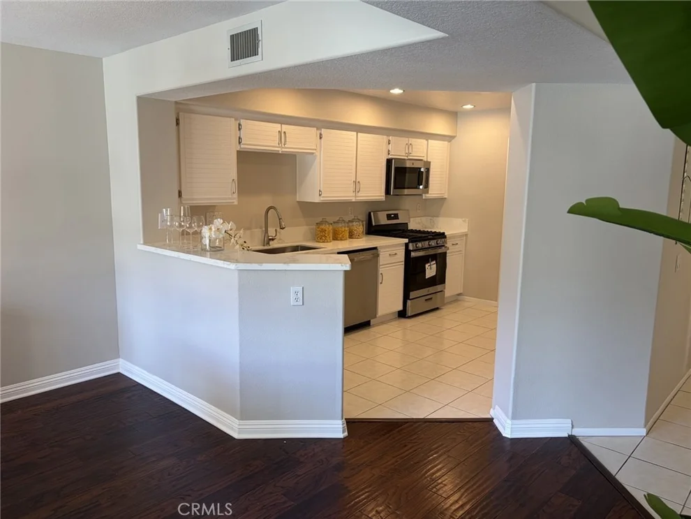 Unit for sale at 8012 E Snowberry E, Anaheim Hills, CA 92808