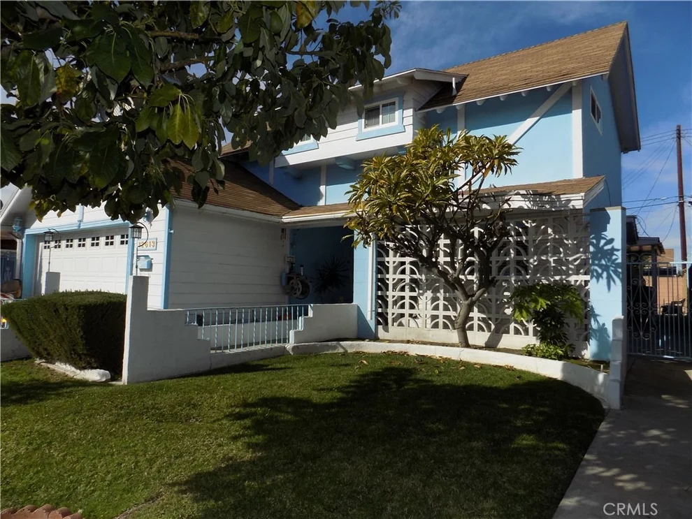 Unit for sale at 12613 Gradwell Street, Lakewood, CA 90715