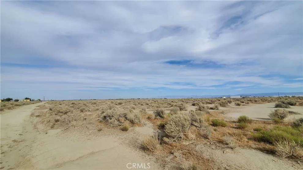 Unit for sale at 0 Buckhorn Ave & Killdeer (92nd), Rosamond, CA 93560