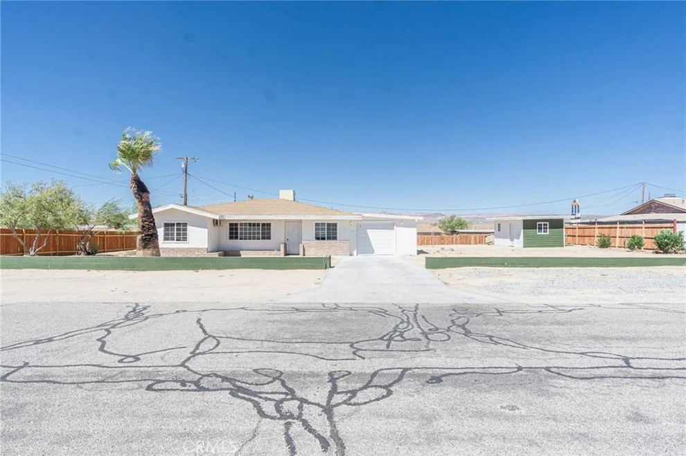 Unit for sale at 27904 Apache, Barstow, CA 92311