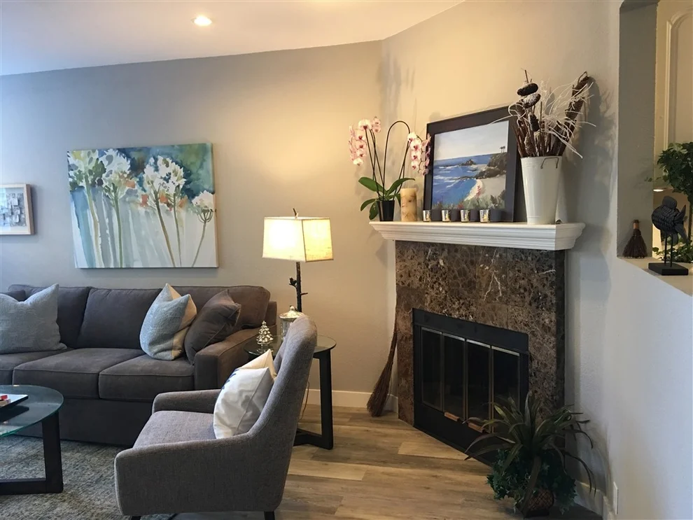 Unit for sale at 329 Bonair St, La Jolla, CA 92037