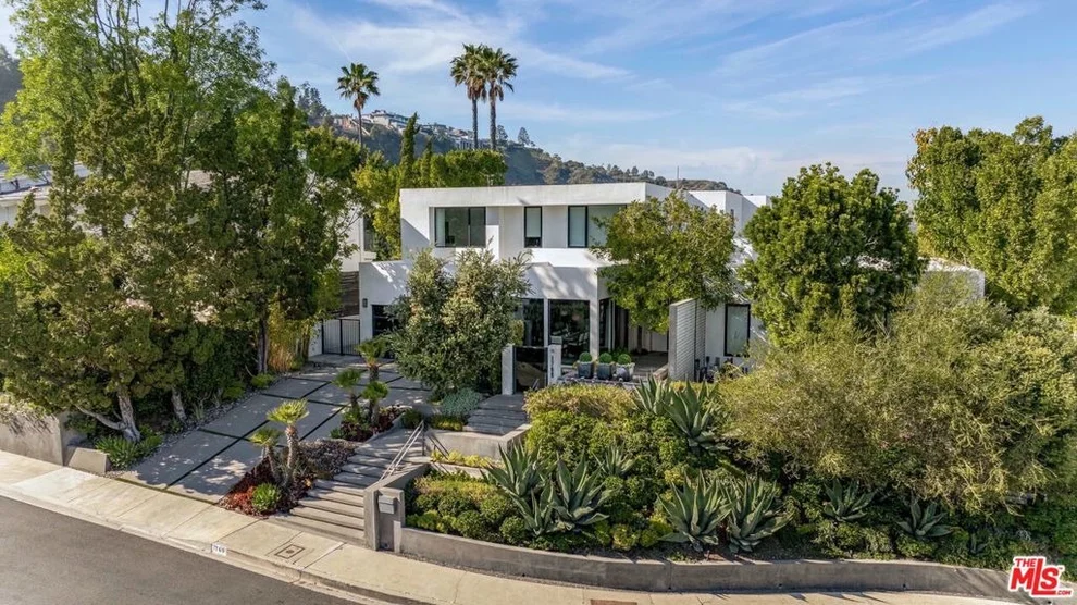 Unit for sale at 1769 Stone Canyon Road, Los Angeles, CA 90077