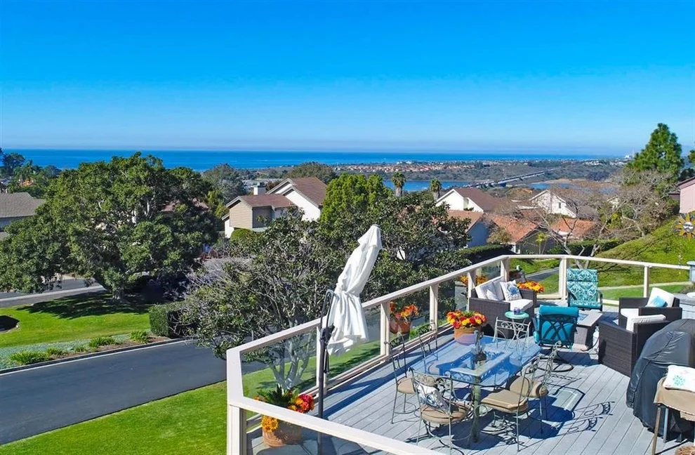 Unit for sale at 1711 Burgundy Rd, Encinitas, CA 92024