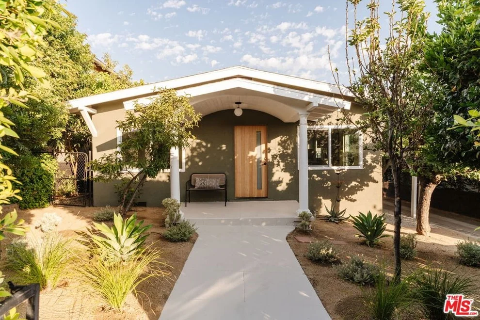 Unit for sale at 2826 Macon Street, Los Angeles, CA 90065
