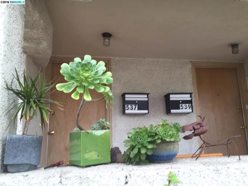 Unit for sale at 539 63rd St, Oakland, CA 94609
