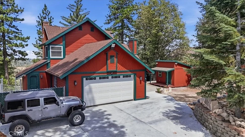 Unit for sale at 26180 Augusta, Lake Arrowhead, CA 92352