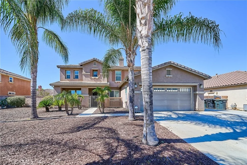 Unit for sale at 1043 Hawthorne, Hemet, CA 92545