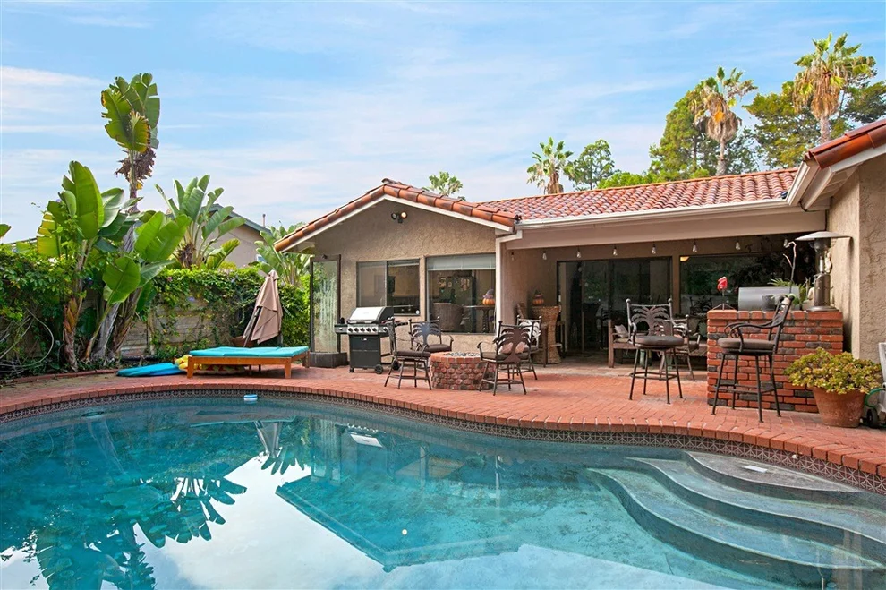 Unit for sale at 2043 Freda Lane, Cardiff By The Sea, CA 92007