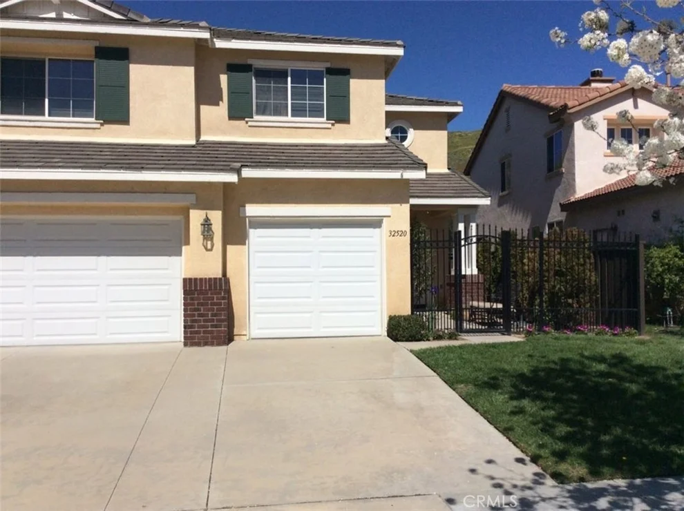 Unit for sale at 32520 Sprucewood Way, Lake Elsinore, CA 92532