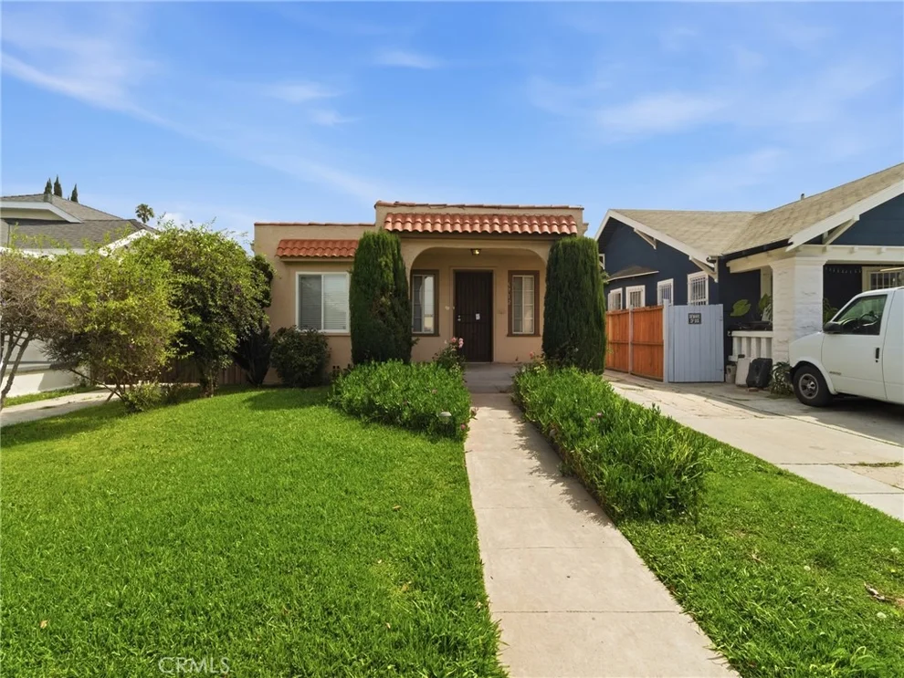 Unit for sale at 5712 5th Avenue, Los Angeles, CA 90043
