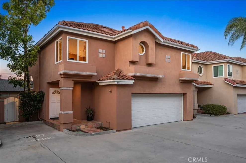 Unit for sale at 208 Calabria Court, Costa Mesa, CA 92627