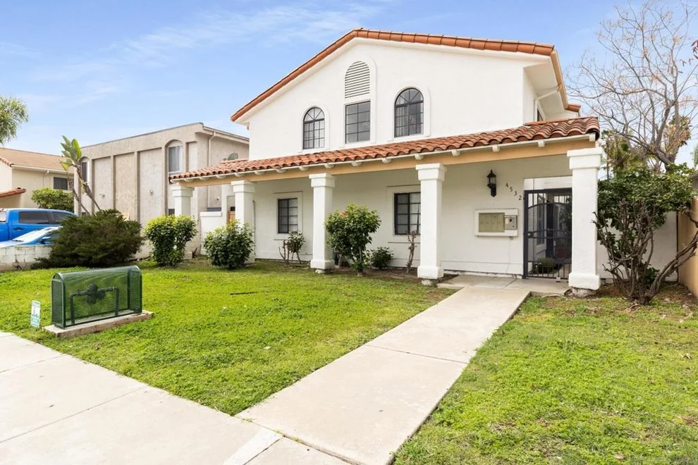 Unit for sale at 4532 Dawson Ave, San Diego, CA 92115
