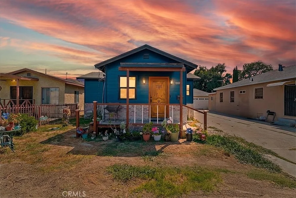 Unit for sale at 4026 Josephine, Lynwood, CA 90262