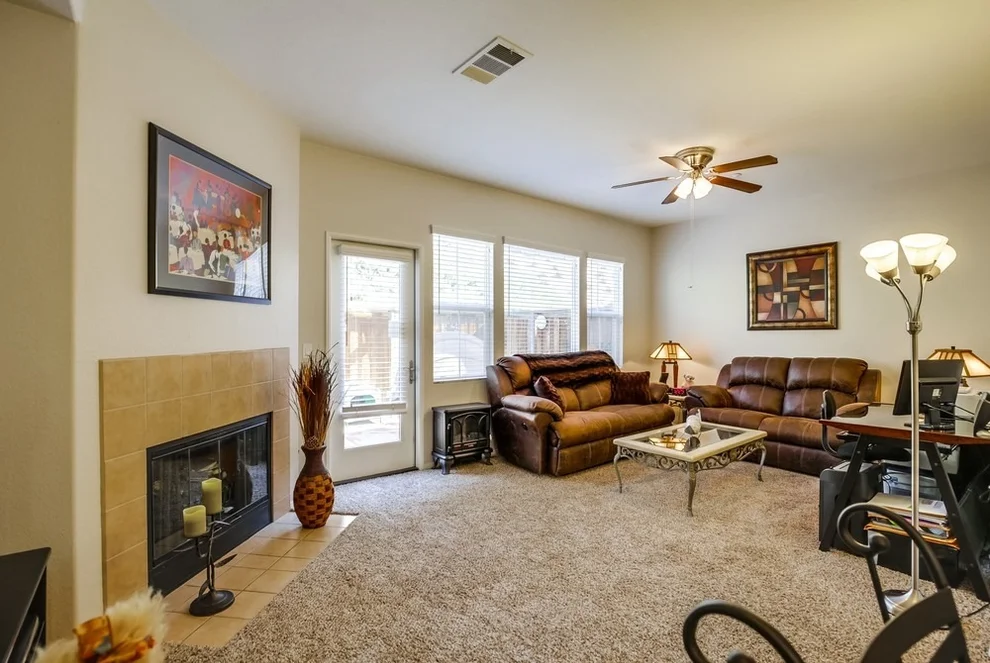 Unit for sale at 15416 Park Point Ave, Lake Elsinore, CA 92532