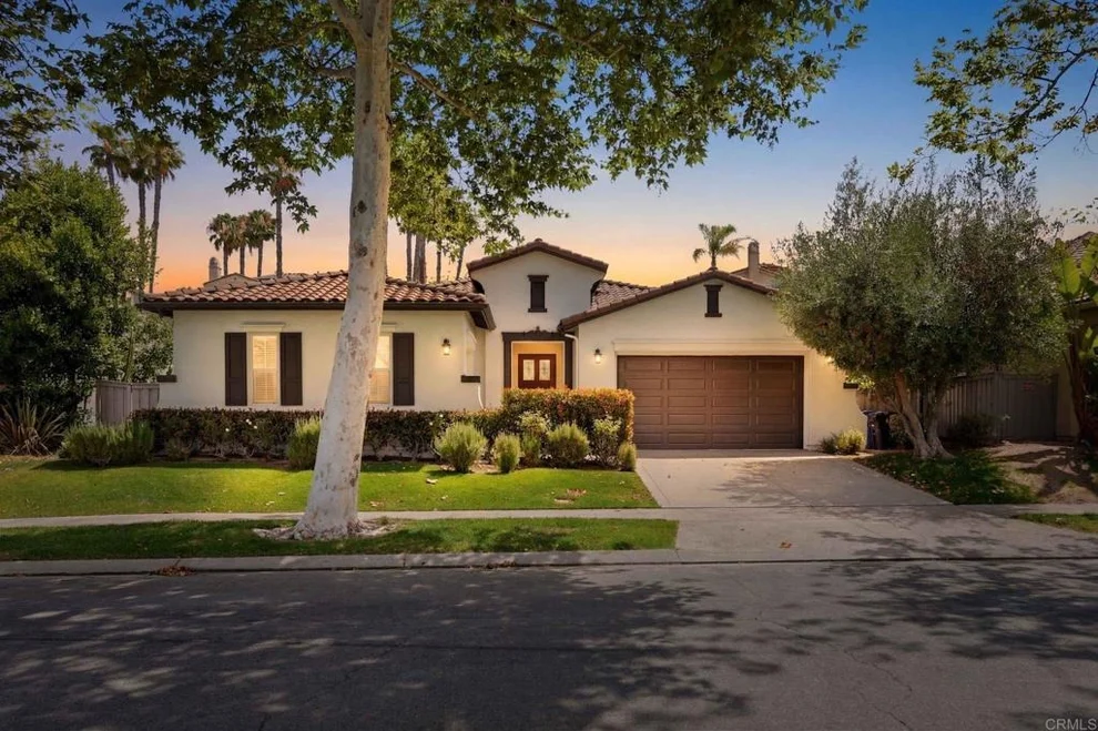 Unit for sale at 1001 Hawthorne Creek Drive, Chula Vista, CA 91914