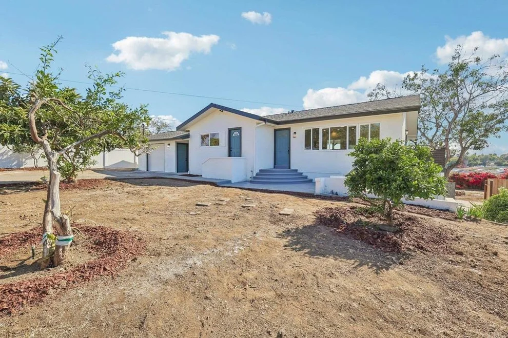 Unit for sale at 1477 Montgomery Drive, Vista, CA 92084