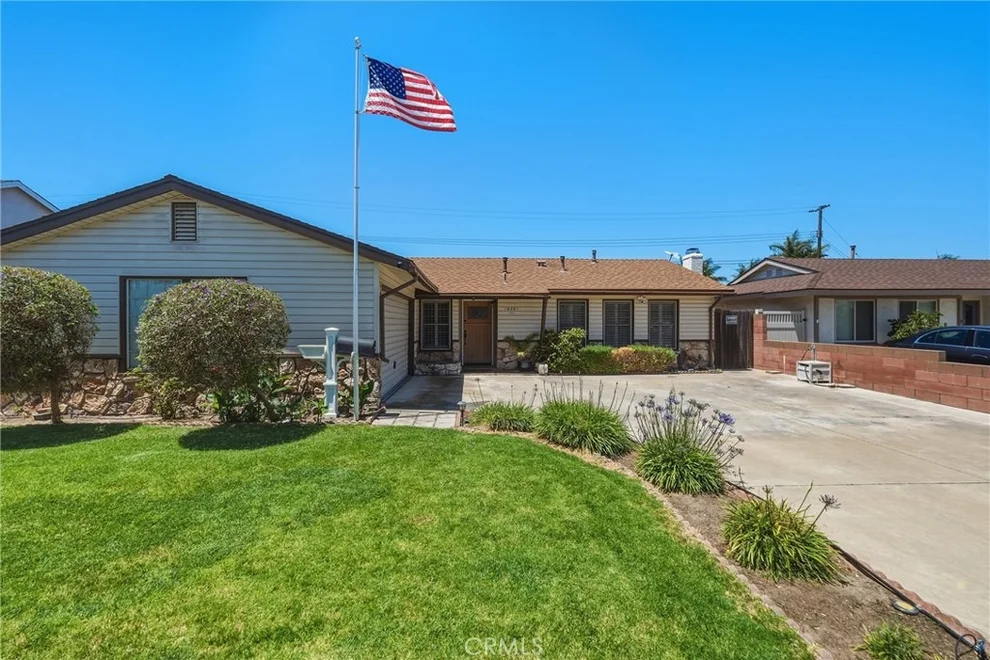 Unit for sale at 16301 Golden Gate Lane, Huntington Beach, CA 92649