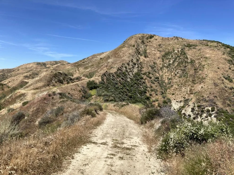 Unit for sale at 7003 Loma Verde Mountainway, Castaic, CA 91384